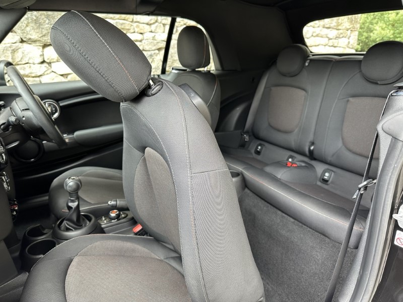 2019 (69) MINI CONVERTIBLE 1.5 Cooper Classic II 2dr 5660524