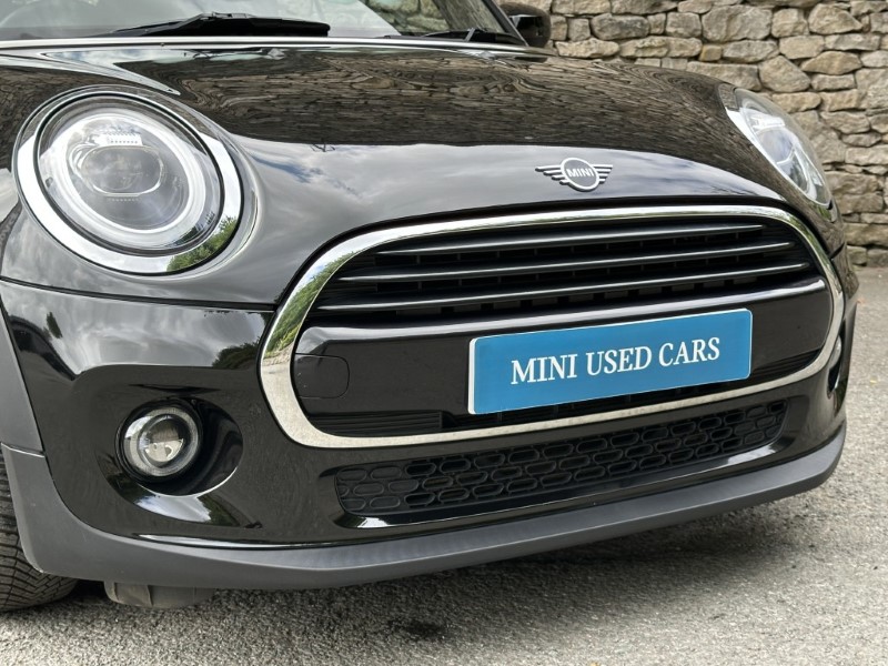 2019 (69) MINI CONVERTIBLE 1.5 Cooper Classic II 2dr 5660544