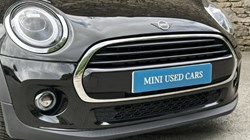 2019 (69) MINI CONVERTIBLE 1.5 Cooper Classic II 2dr 5660544