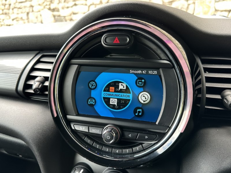 2019 (69) MINI CONVERTIBLE 1.5 Cooper Classic II 2dr 5660529