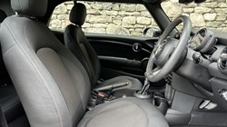 2019 (69) MINI CONVERTIBLE 1.5 Cooper Classic II 2dr 5660502
