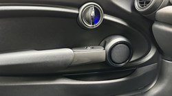 2019 (69) MINI CONVERTIBLE 1.5 Cooper Classic II 2dr 5660507