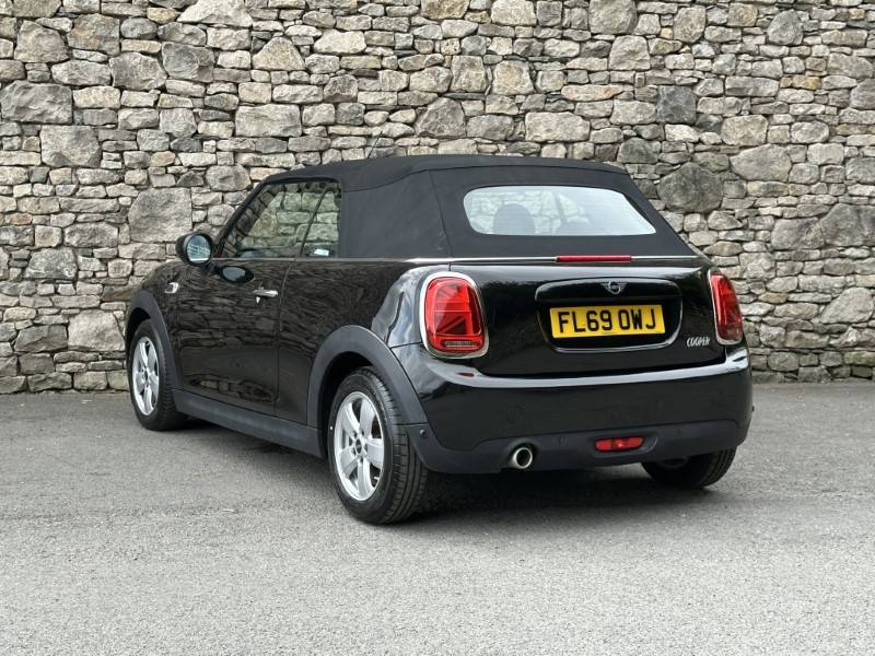 2019 (69) MINI CONVERTIBLE 1.5 Cooper Classic II 2dr 5660531