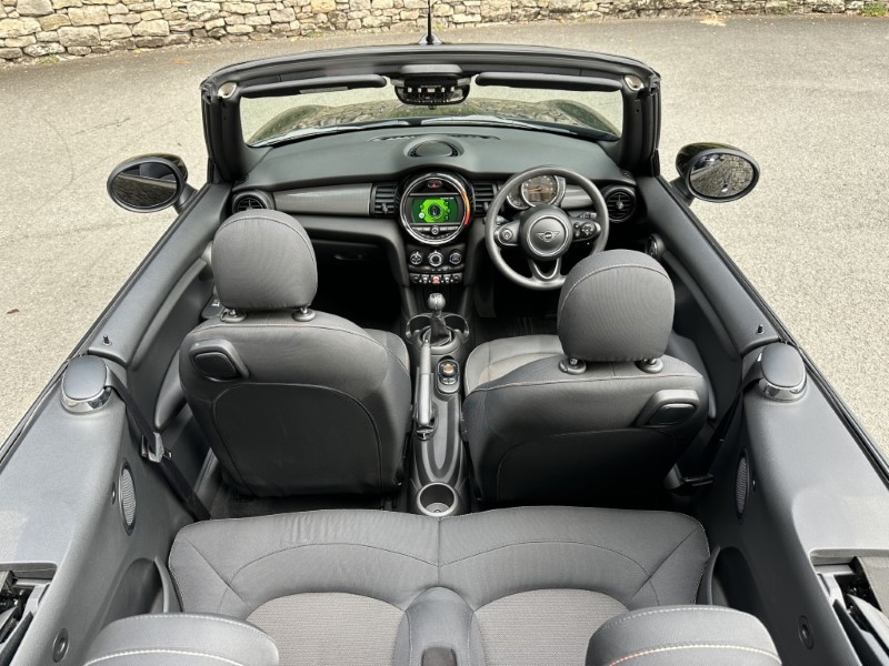 2019 (69) MINI CONVERTIBLE 1.5 Cooper Classic II 2dr 5660553