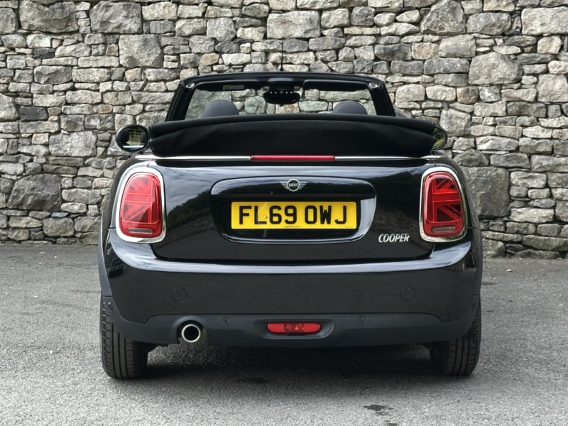 2019 (69) MINI CONVERTIBLE 1.5 Cooper Classic II 2dr 5660558