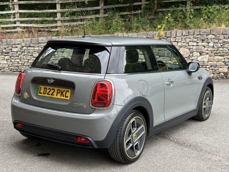 2022 (22) MINI HATCHBACK Cooper S Level 1  5650231