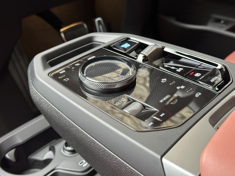 2026 (26) BMW iX M70 xDrive 5dr Auto 5607985