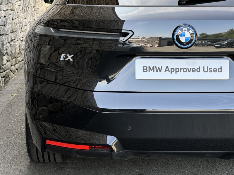 2023 (23) BMW iX xDrive40 M Sport  5635761