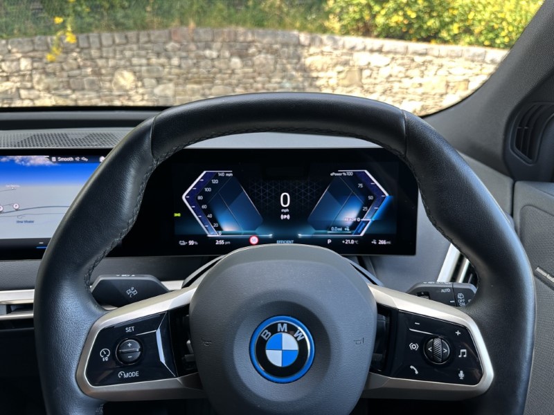2023 (23) BMW iX xDrive40 M Sport  5635815