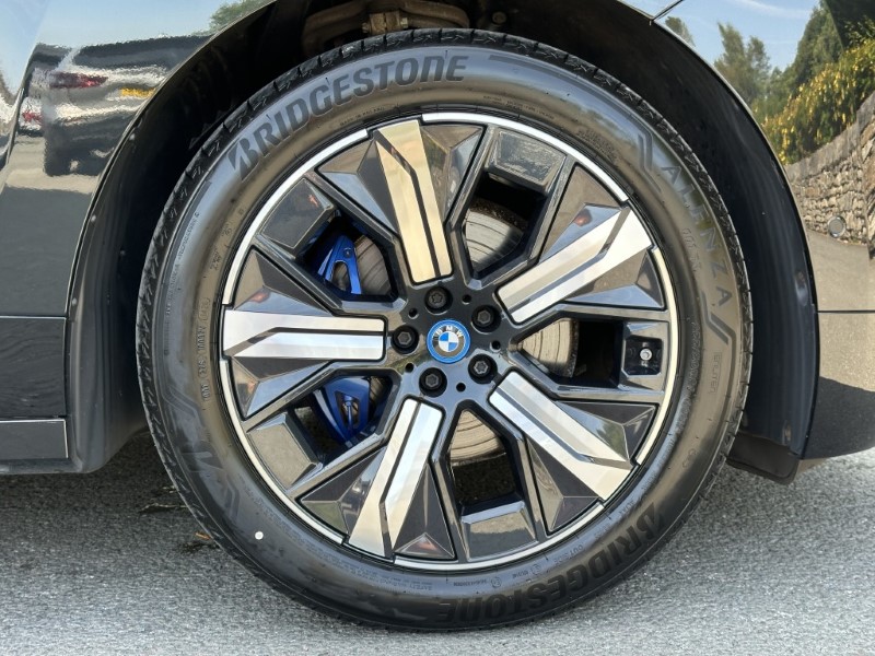 2023 (23) BMW iX xDrive40 M Sport  5635824