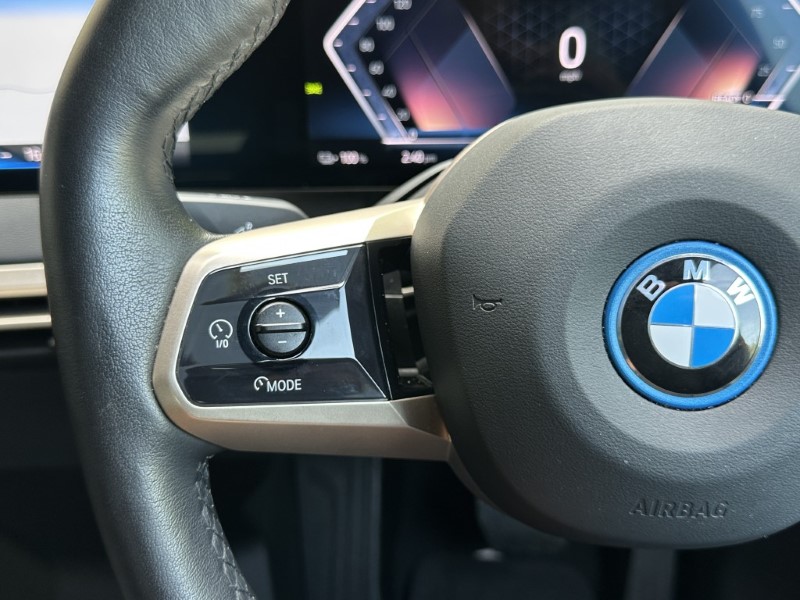 2023 (23) BMW iX xDrive40 M Sport  5635778