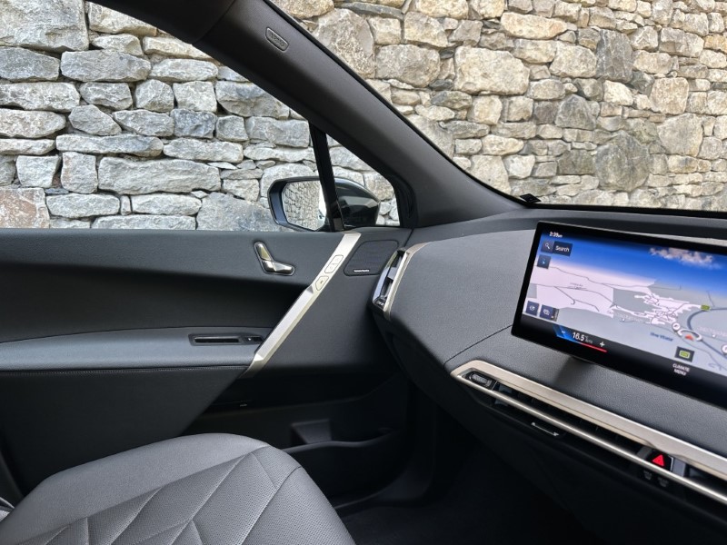 2023 (23) BMW iX xDrive40 M Sport  5635772