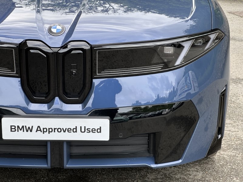 2026 (26) BMW iX3 xDrive50 M Sport Pro  5611651