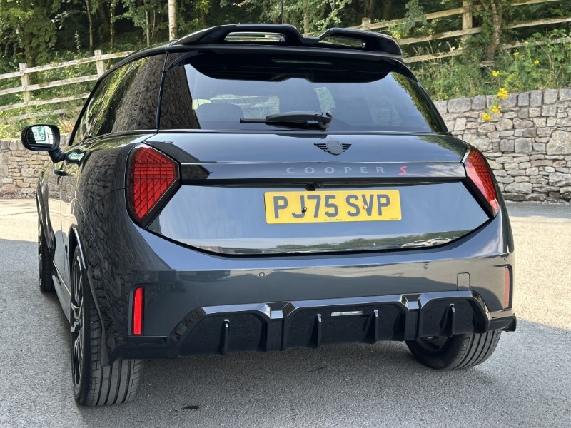 2025 (75) MINI COOPER 2.0 S Sport 3dr Auto 5625254