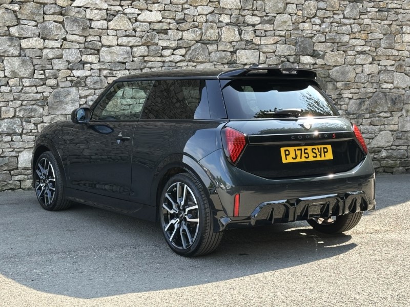 2025 (75) MINI COOPER 2.0 S Sport 3dr Auto 5625298