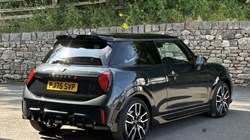 2025 (75) MINI COOPER 2.0 S Sport 3dr Auto 5625323