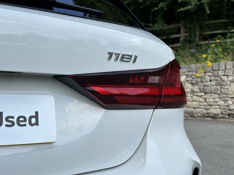 2022 (22) BMW 1 SERIES 118i M Sport 5dr  5636836