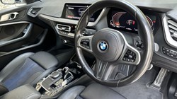 2022 (22) BMW 1 SERIES 118i M Sport 5dr 5636839