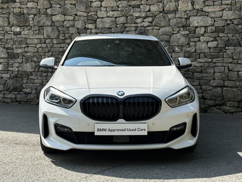 2022 (22) BMW 1 SERIES 118i M Sport 5dr  5636889
