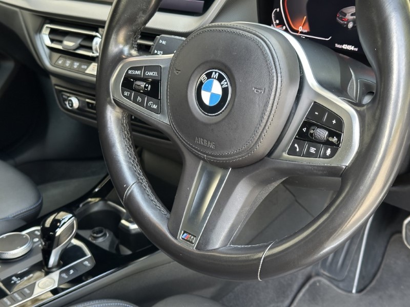 2022 (22) BMW 1 SERIES 118i M Sport 5dr  5636840