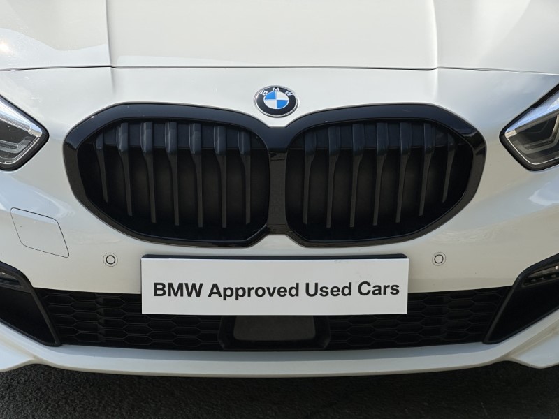2022 (22) BMW 1 SERIES 118i M Sport 5dr  5636893
