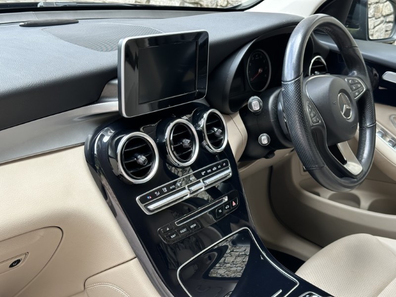 2019 (19) MERCEDES-BENZ GLC 250 4Matic Urban Edition 5dr 9G-Tronic 5652455