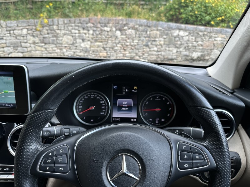 2019 (19) MERCEDES-BENZ GLC 250 4Matic Urban Edition 5dr 9G-Tronic 5652481