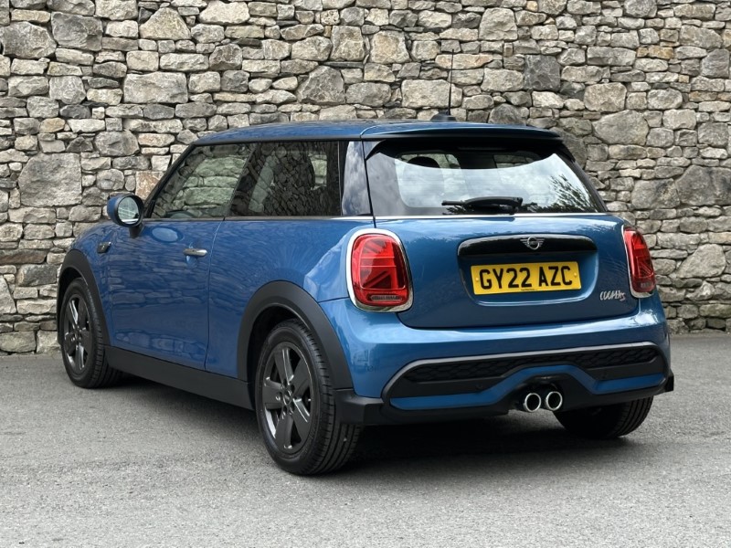 2022 (22) MINI HATCHBACK 2.0 Cooper S Classic 3dr 1