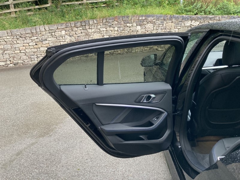 2020 (20) BMW 1 SERIES 118i M Sport 5dr  5627572
