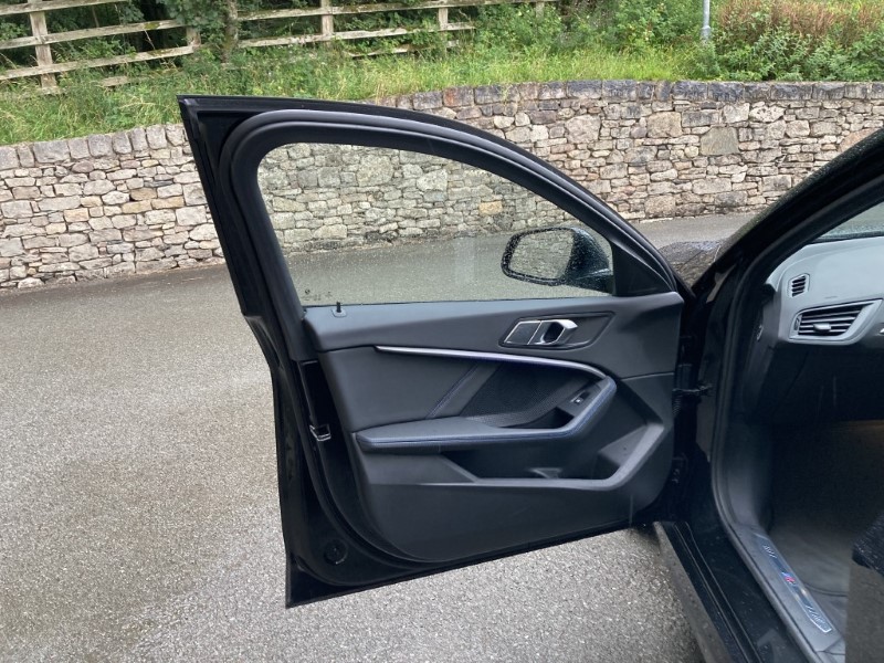 2020 (20) BMW 1 SERIES 118i M Sport 5dr  5627579
