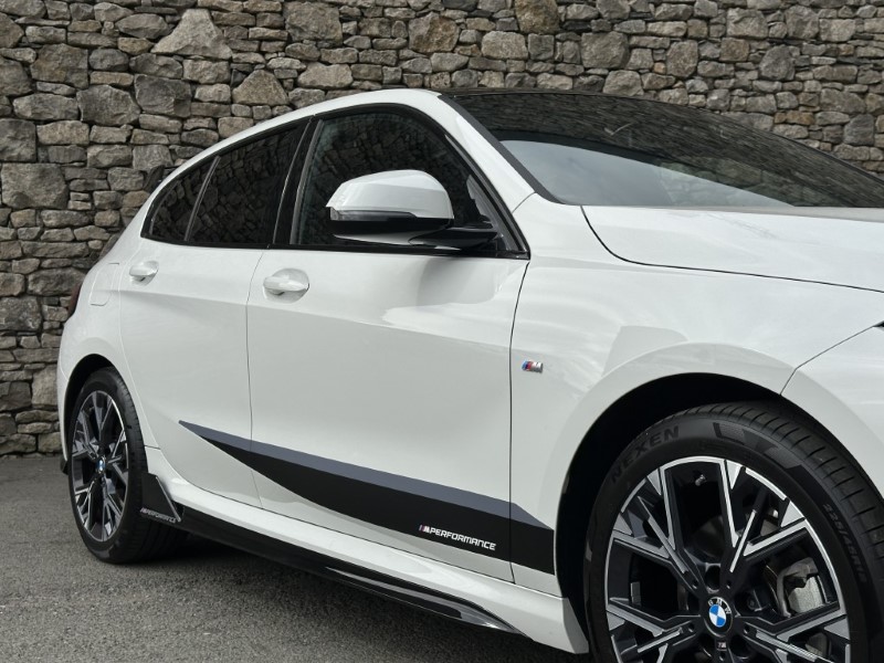 2025 (25) BMW 1 SERIES 120 M Sport 5dr  5641262