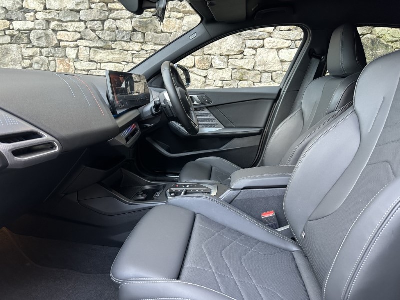 2025 (25) BMW 1 SERIES 120 M Sport 5dr  5639777
