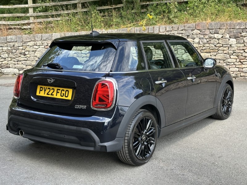 2022 (22) MINI HATCHBACK 1.5 Cooper Exclusive 5dr  5672257