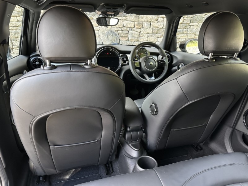 2022 (22) MINI HATCHBACK 1.5 Cooper Exclusive 5dr  5672230