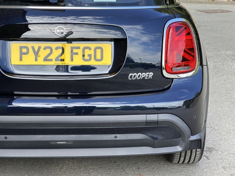 2022 (22) MINI HATCHBACK 1.5 Cooper Exclusive 5dr  5672192