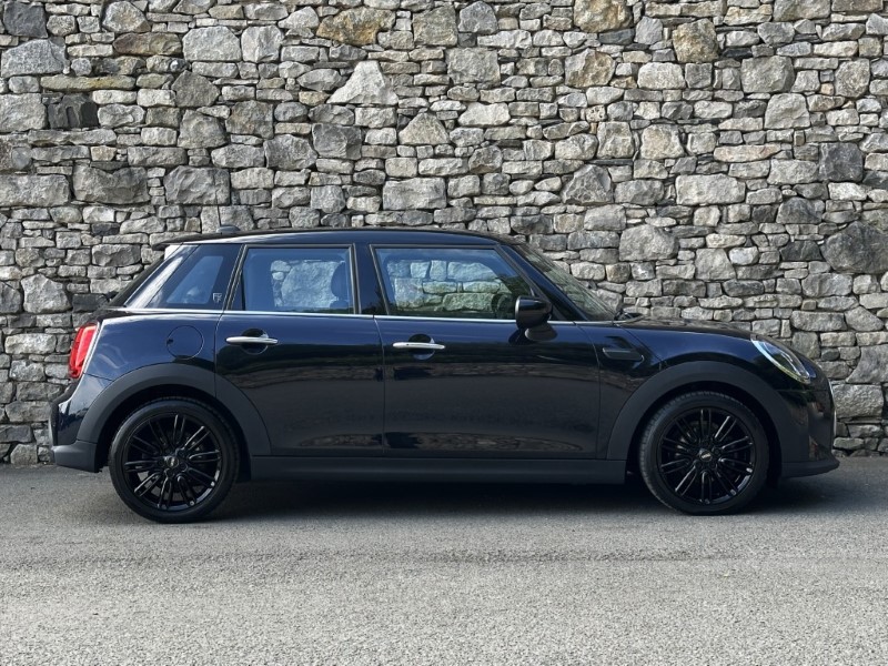 2022 (22) MINI HATCHBACK 1.5 Cooper Exclusive 5dr  5672195