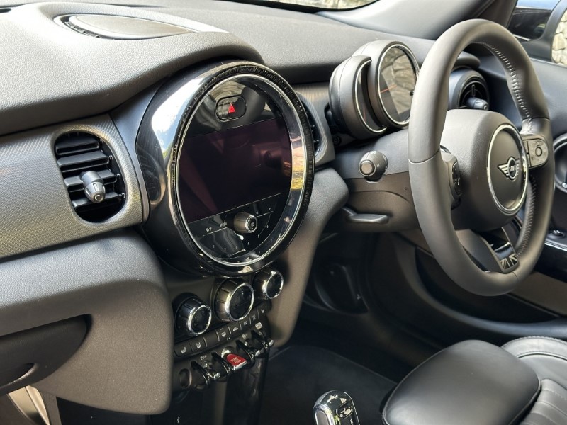 2022 (22) MINI HATCHBACK 1.5 Cooper Exclusive 5dr  5672219