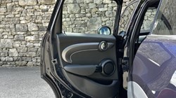 2022 (22) MINI HATCHBACK 1.5 Cooper Exclusive 5dr 5672228