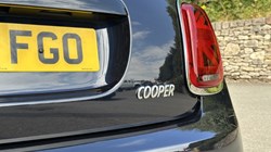 2022 (22) MINI HATCHBACK 1.5 Cooper Exclusive 5dr 5672193