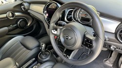 2022 (22) MINI HATCHBACK 1.5 Cooper Exclusive 5dr 5672197