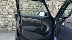 2022 (22) MINI HATCHBACK 1.5 Cooper Exclusive 5dr 5672227