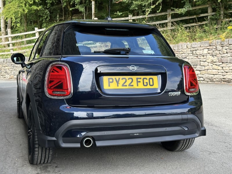 2022 (22) MINI HATCHBACK 1.5 Cooper Exclusive 5dr  5672190