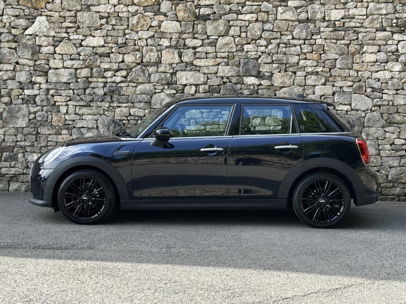 2022 (22) MINI HATCHBACK 1.5 Cooper Exclusive 5dr  5672223