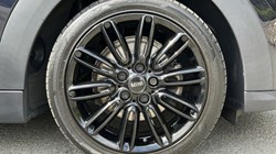 2022 (22) MINI HATCHBACK 1.5 Cooper Exclusive 5dr 5672252