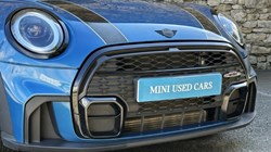 2021 (21) MINI HATCHBACK 1.5 Cooper Sport 5dr 5679879