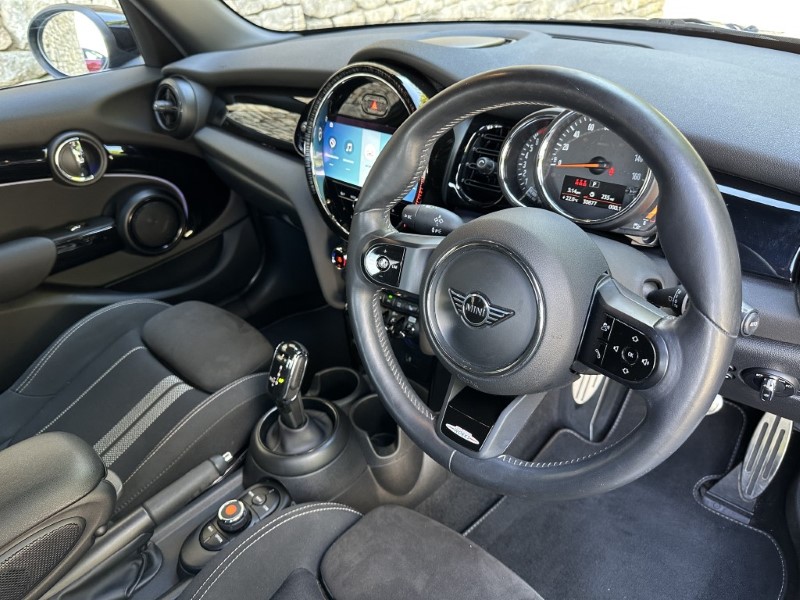 2021 (21) MINI HATCHBACK 1.5 Cooper Sport 5dr  5679830