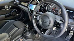 2021 (21) MINI HATCHBACK 1.5 Cooper Sport 5dr 5679830