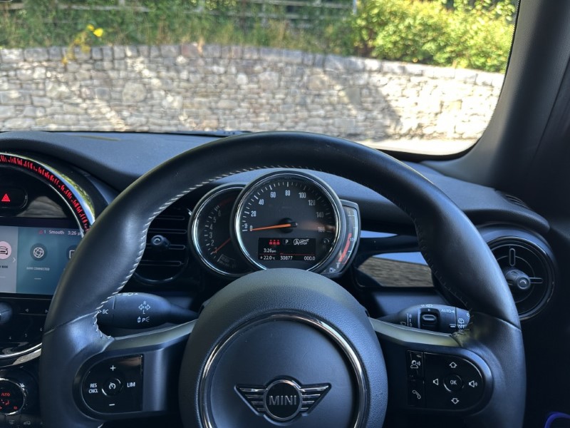 2021 (21) MINI HATCHBACK 1.5 Cooper Sport 5dr  5679876