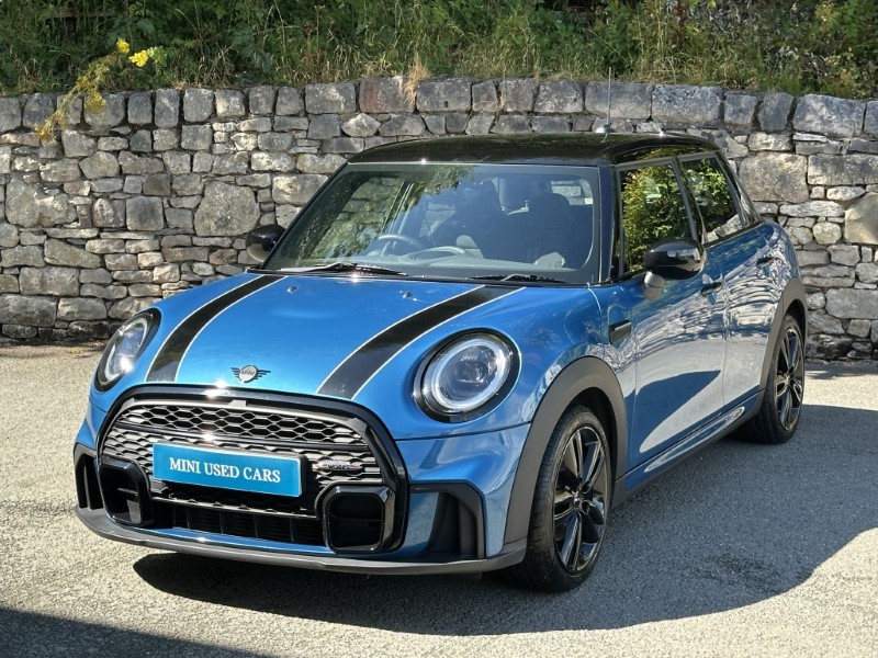 2021 (21) MINI HATCHBACK 1.5 Cooper Sport 5dr  5679873