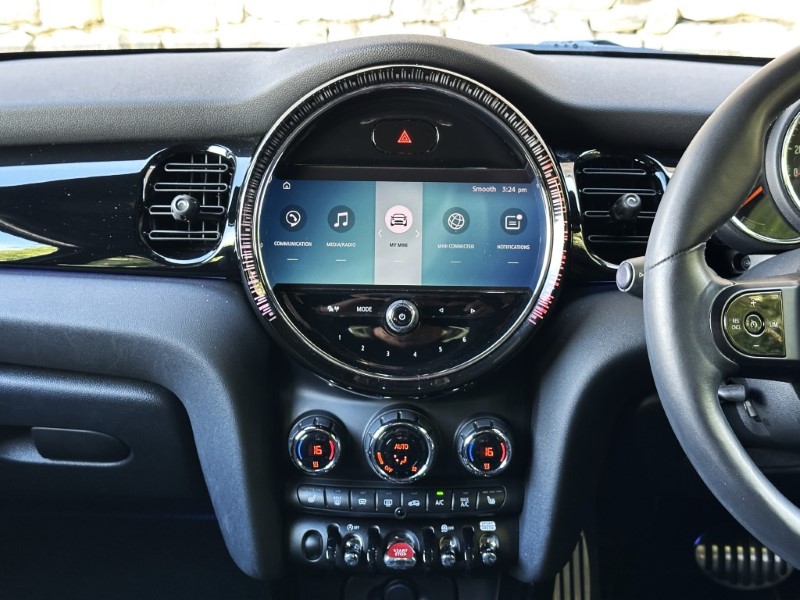 2021 (21) MINI HATCHBACK 1.5 Cooper Sport 5dr  5679870